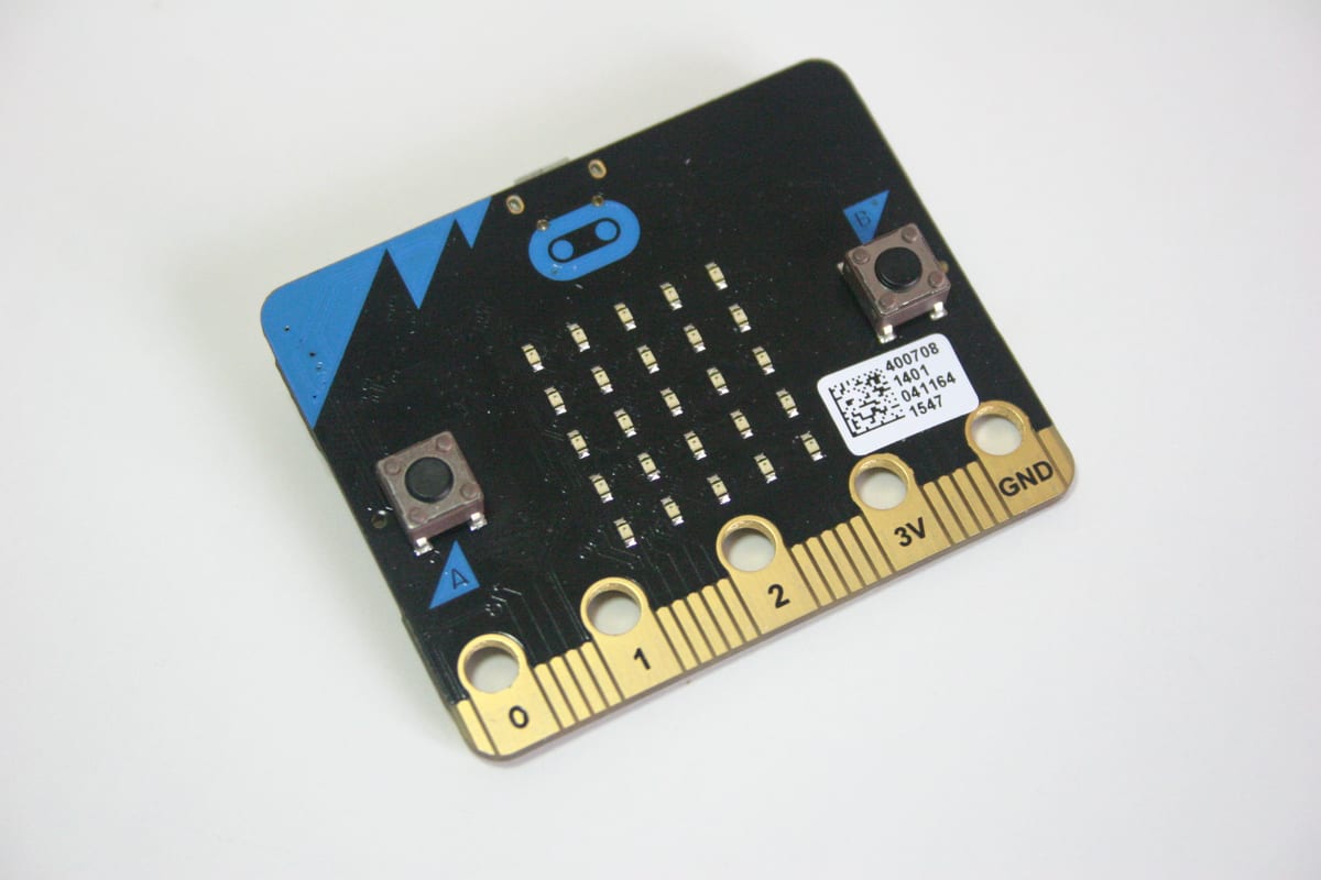 BBC micro:bit V1 正面（5×5 LED 矩阵）